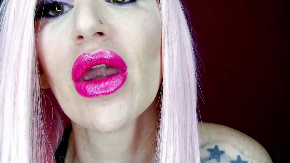 Mistress Harley Studio - Big Lips Mesmerize